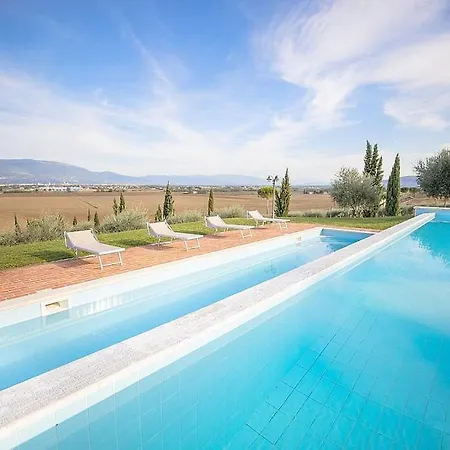 In Via Lippia Sleeps 3 With Pool And Air Con