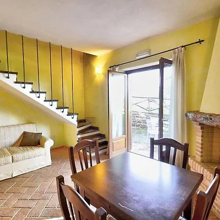 In Via Lippia Sleeps 3 With Pool And Air Con *